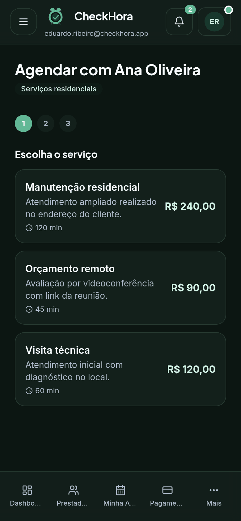 Cliente agendando pelo celular no CheckHora